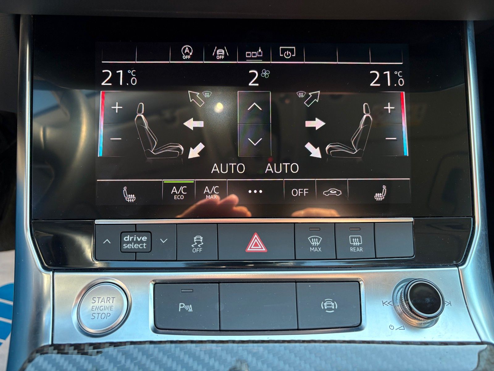 Fahrzeugabbildung Audi A6 Avant 45 TFSI quattro Aut. Navi LED Pano AHK