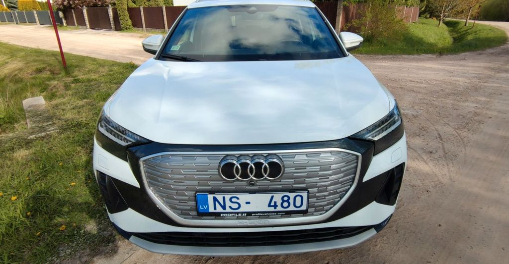 Image of Audi Q4 e-tron