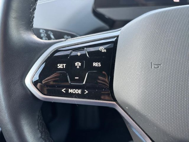 ID.4 Pro Performance electric ACC CarPlay