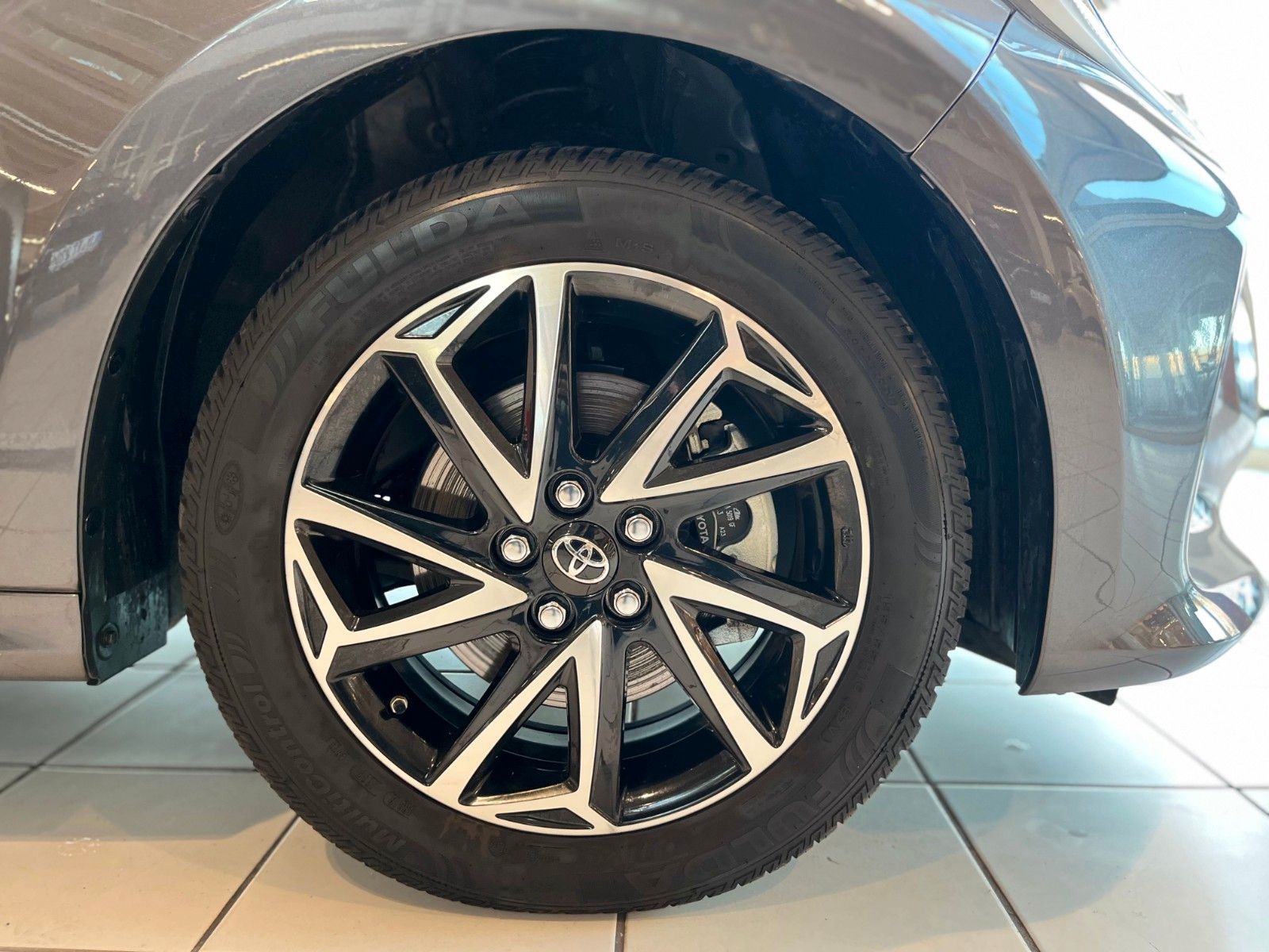 Fahrzeugabbildung Toyota Yaris Hybrid Team Deutschland / Comfort-Paket