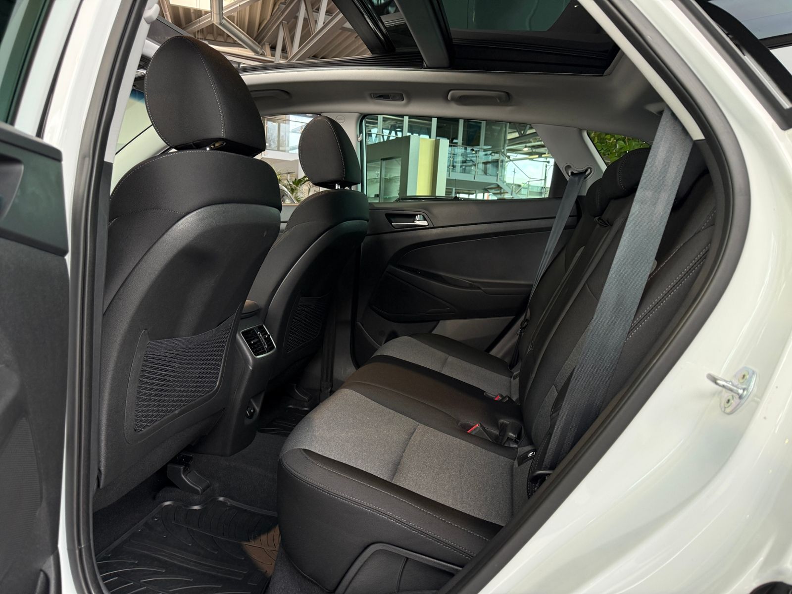 Fahrzeugabbildung Hyundai TUCSON Premium 4WD PANO AHK LED