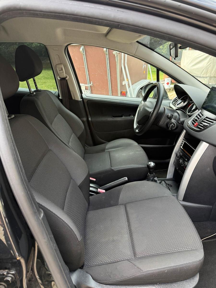 Peugeot 207 2011 — photo 6