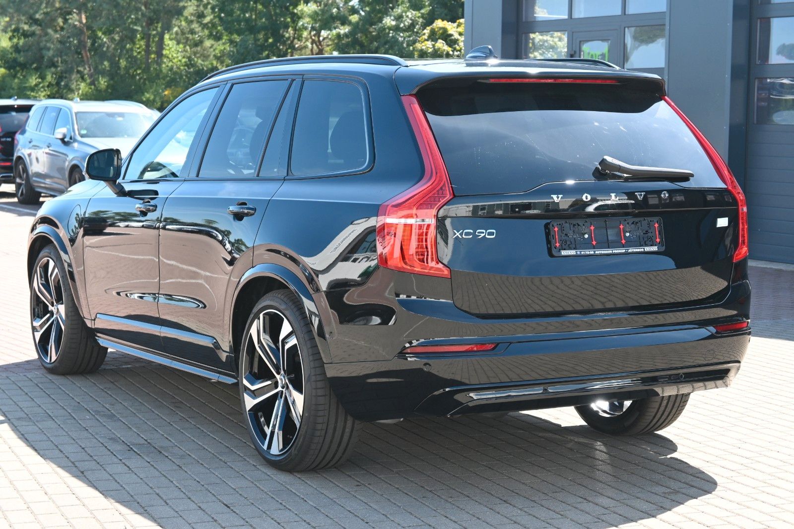 Fahrzeugabbildung Volvo XC90 T8 Recharge AWD Ultra Dark*LUFT*B&W*Massage