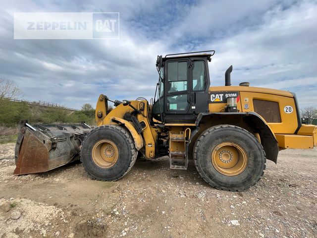 CAT 930M