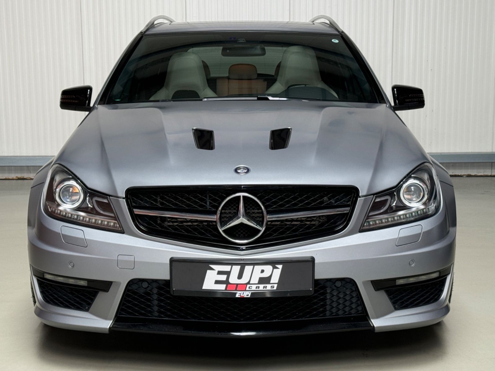 Fahrzeugabbildung Mercedes-Benz C 63 AMG T Edition 507