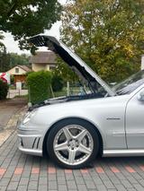 Mercedes-Benz E 63 AMG Performance Package DE FZG - gebrauchte Mercedes-Benz E-Klasse aus dem Jahr 2008