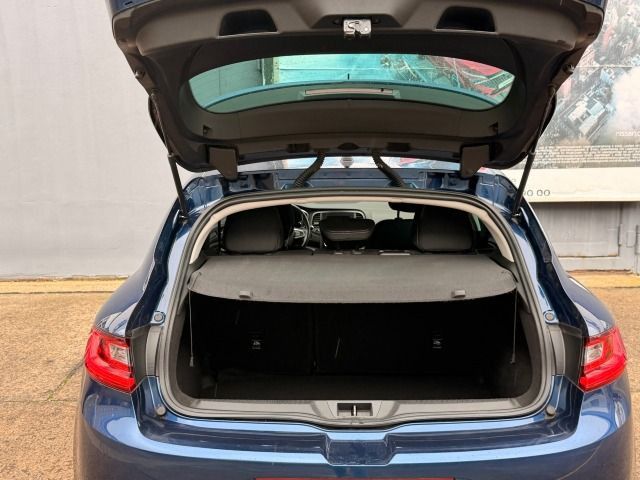 Fahrzeugabbildung Renault Megane IV 1.3 TCe 140 Limited Automatic+Safety