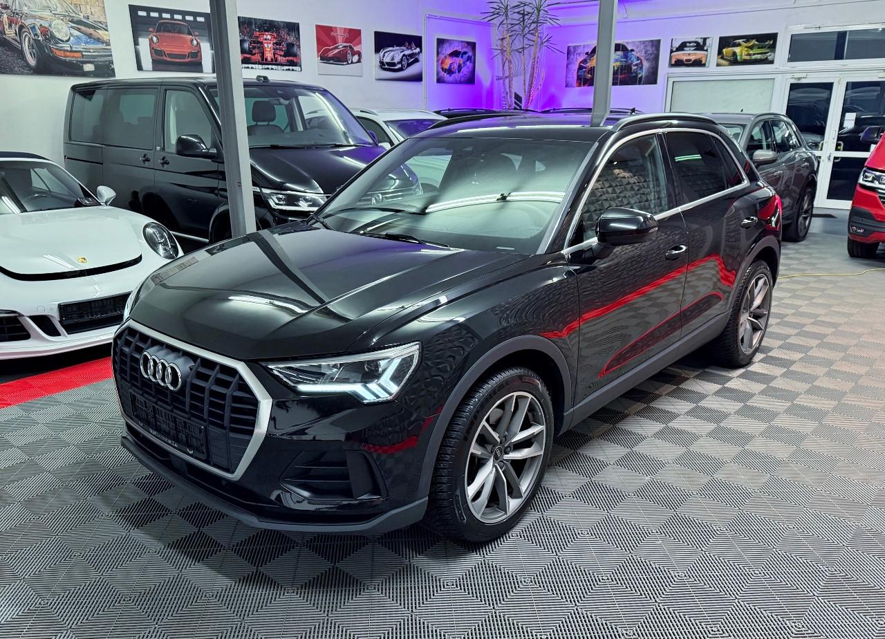 Audi Q3 40 2.0 TFSI S tronic Quattro,AHK,MMI,19Zoll