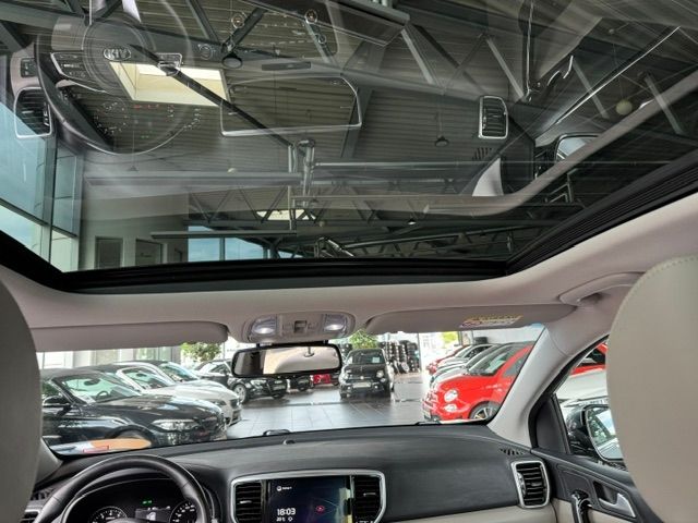 Fahrzeugabbildung Kia Sportage Platinum Edition 4WD AHK LEDER LED