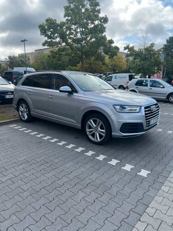 Image of Audi Q7