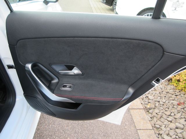 Fahrzeugbild 14