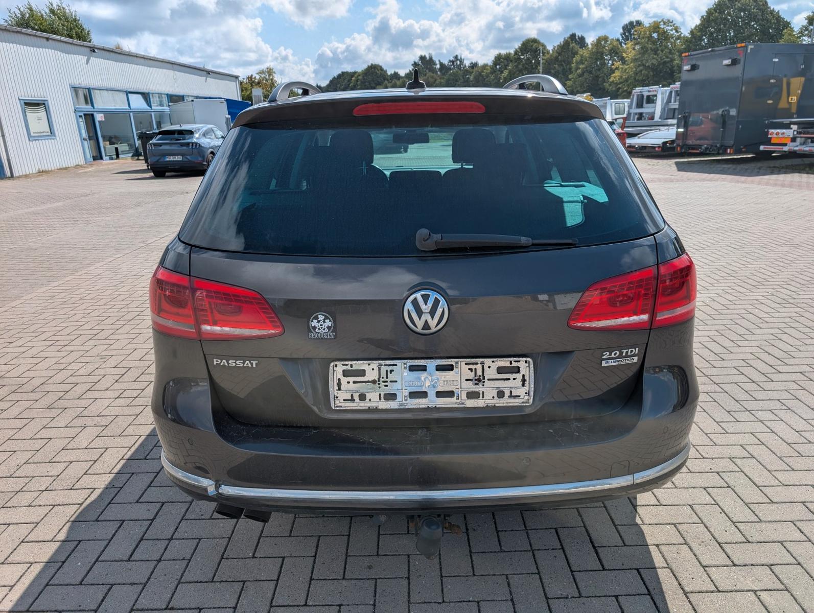 Volkswagen Passat 2015 — photo 8