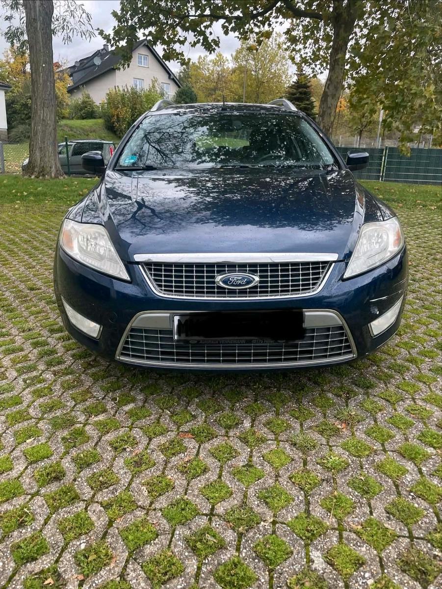Ford Mondeo 2009 — rear view