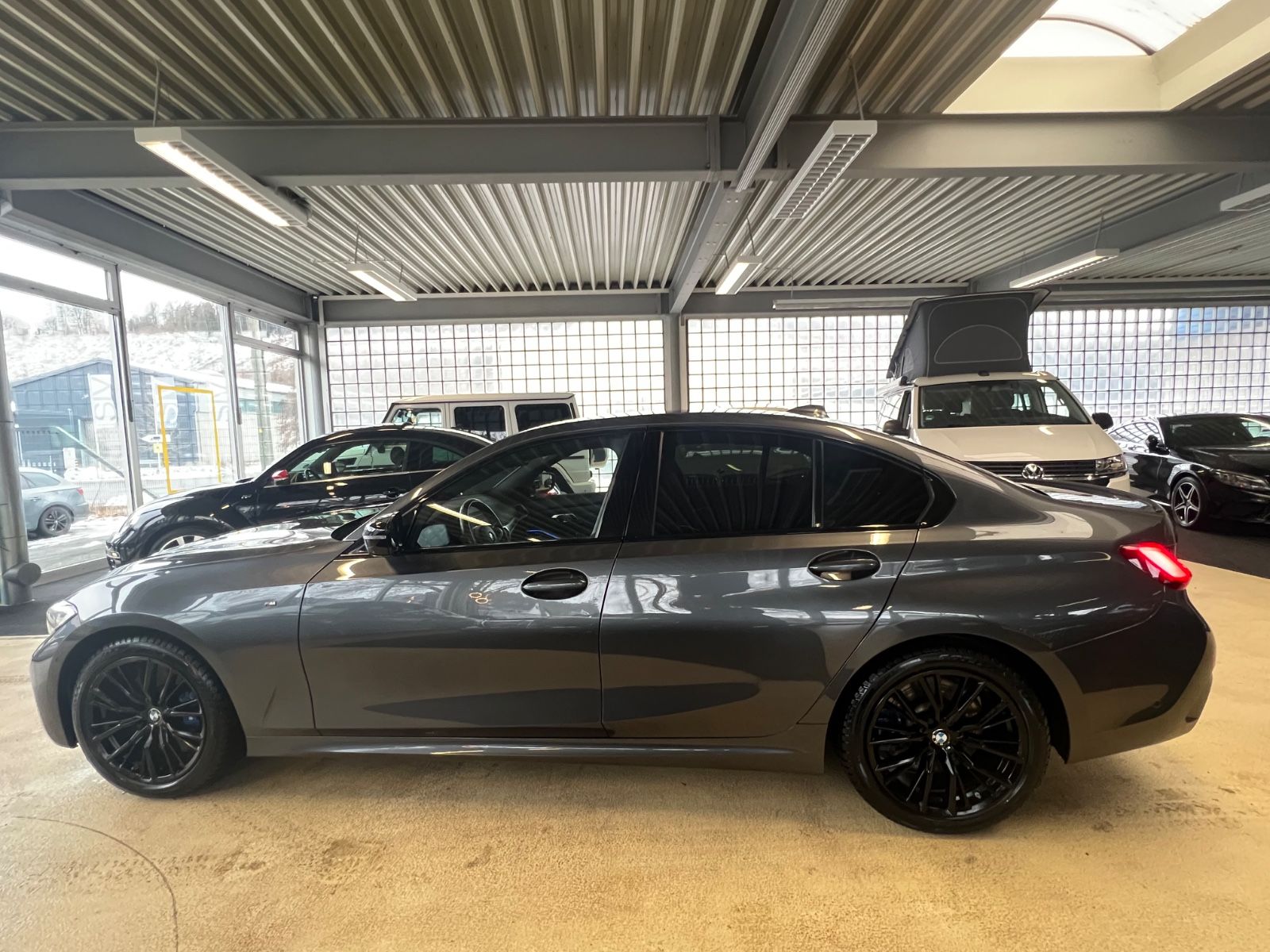 Fahrzeugabbildung BMW M340i Lim. xDrive * 1.HAND *SCHECKHEFT-BMW*360*