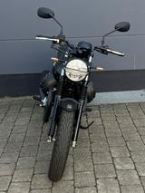 Moto Guzzi V7 Stone - Moto Guzzi V7 Stone
