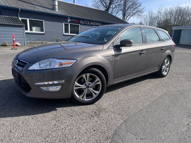 Ford Mondeo Turnier Champions Edition