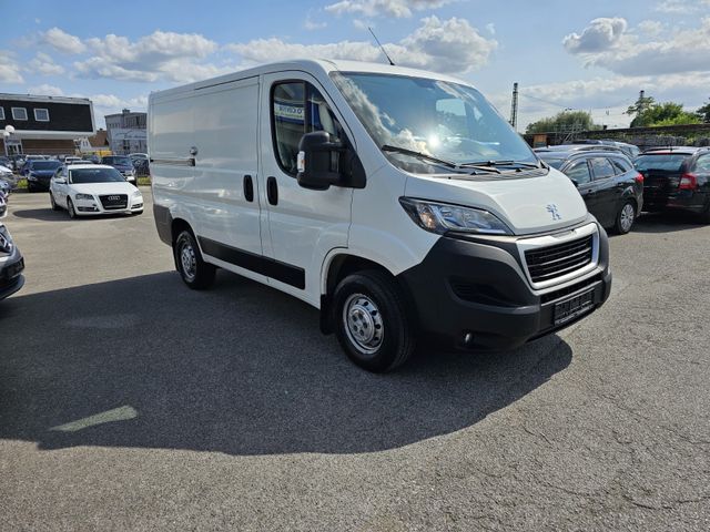 Peugeot Boxer Kasten 330 L1H1 Pro BlueHDi 110