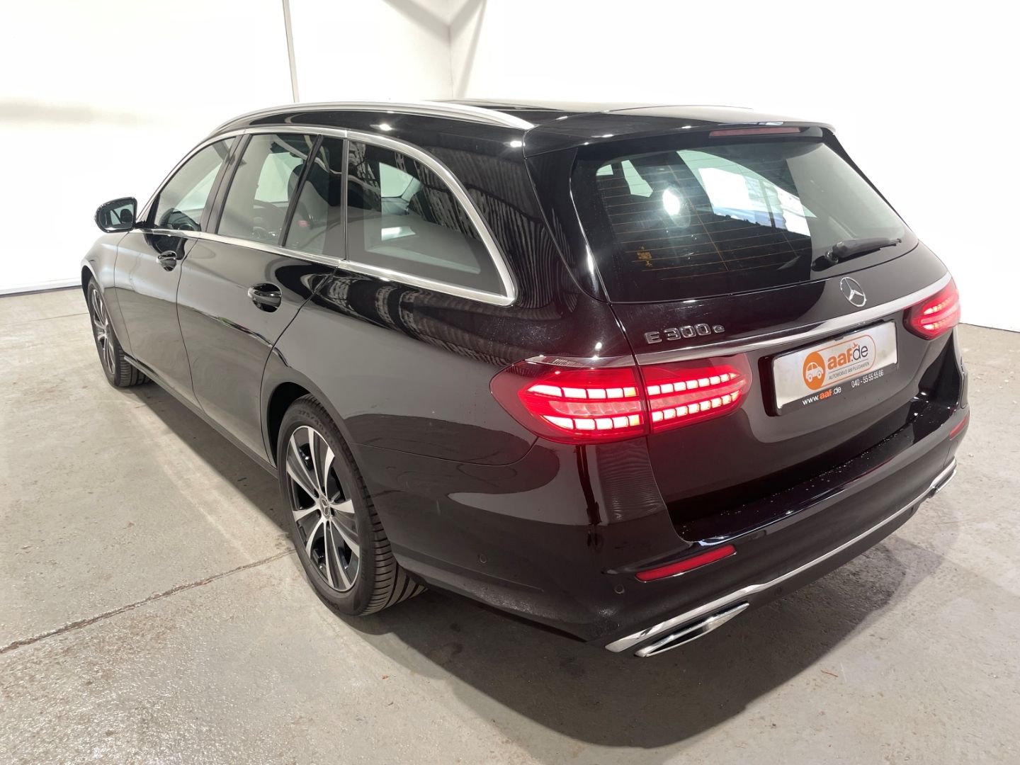 Mercedes-Benz E 300 T e Avantgarde Automatik LED ACC Widescree imagem 2