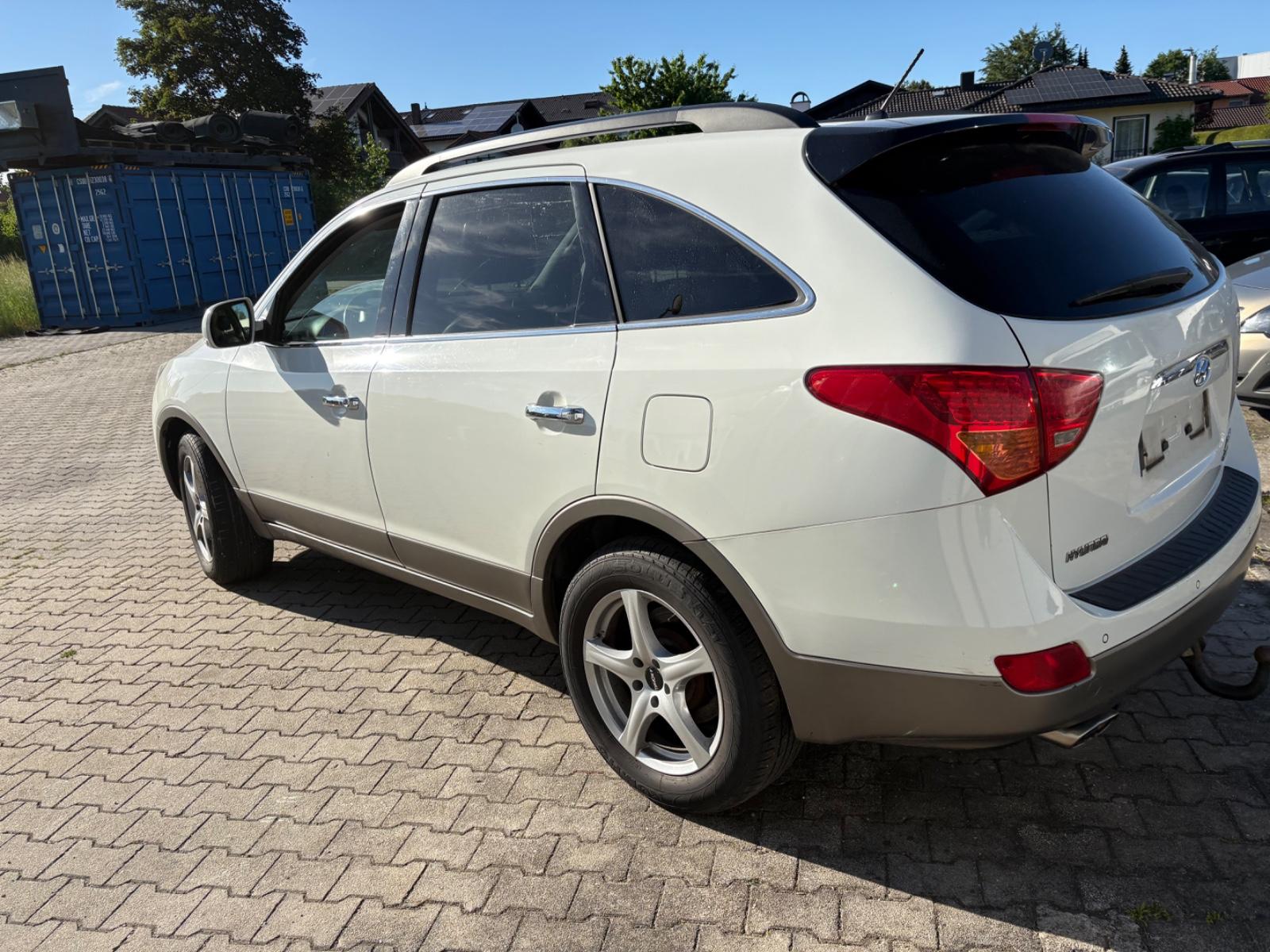 Hyundai ix55 2012 — engine 2.959 cm³, 239 HP (176kW)