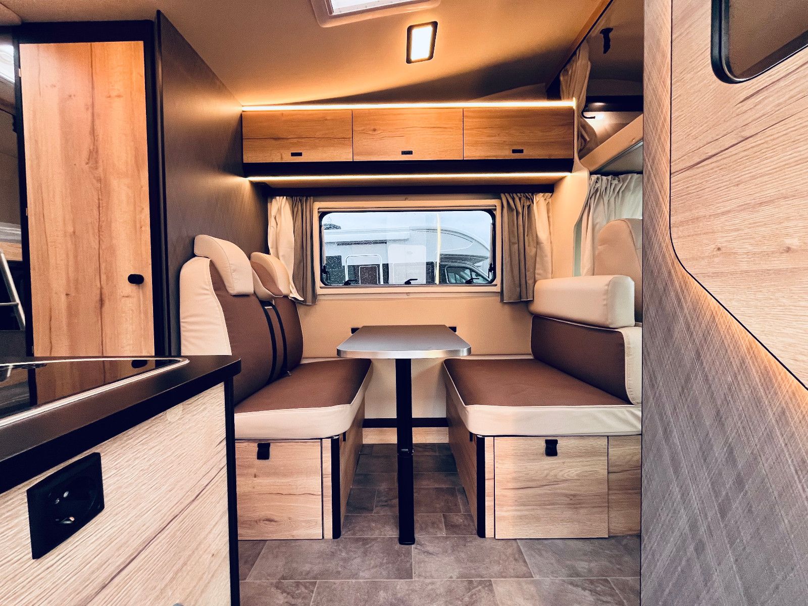 Fahrzeugabbildung XGO Dynamic 27 - Modell 2026