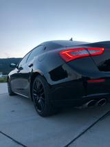 Maserati Ghibli 3.0 V6 S Q4 Automatik S - Maserati Ghibli von privat