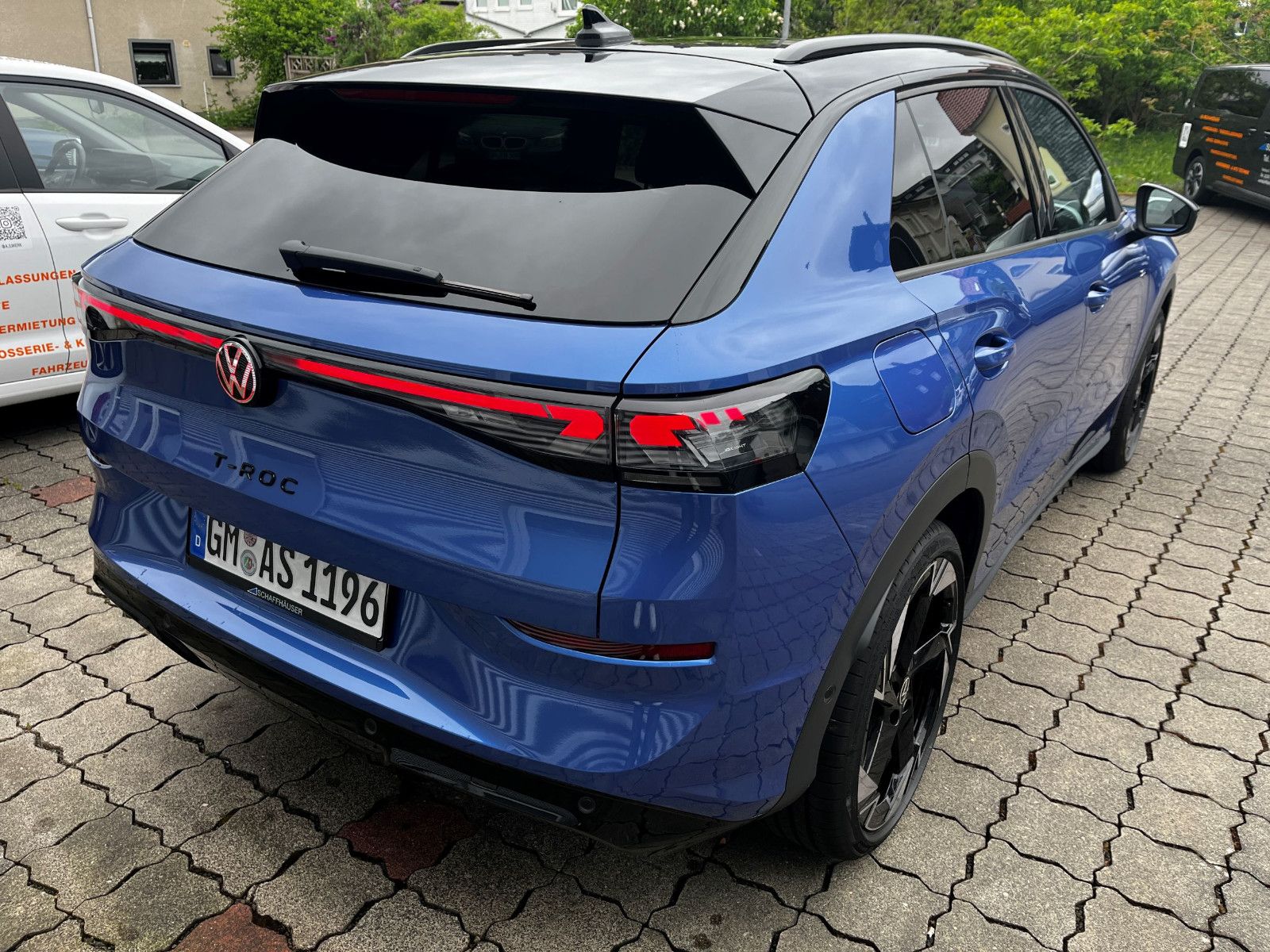 Fahrzeugabbildung Volkswagen T-Roc 1.5 eTSI 140KW ABT R-Line DSG PAN NAV 20"
