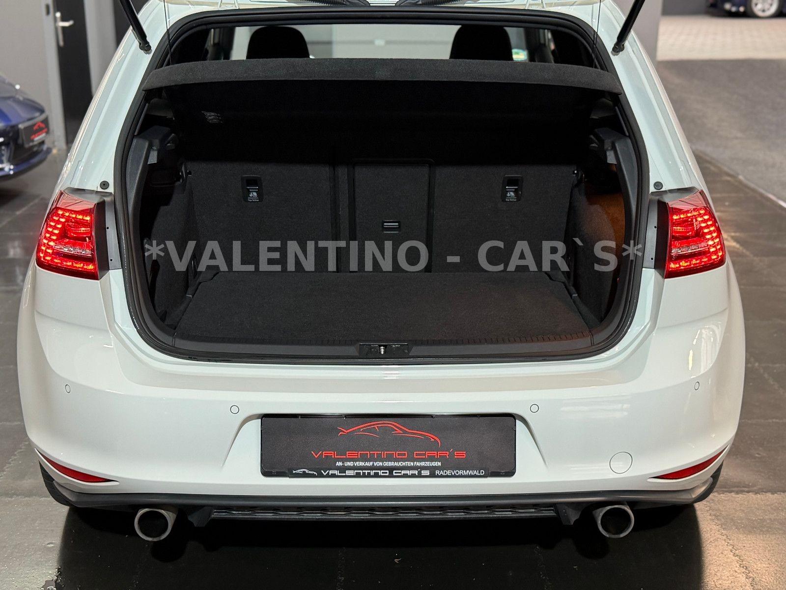 Volkswagen Golf VII Lim. GTI Navi/Temp/Parklenk/Shz/BiXen