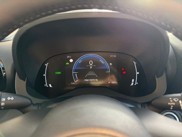 Fahrzeugabbildung Toyota Yaris Cross Teamplayer 1.5l Hybrid 130PS Kamera!