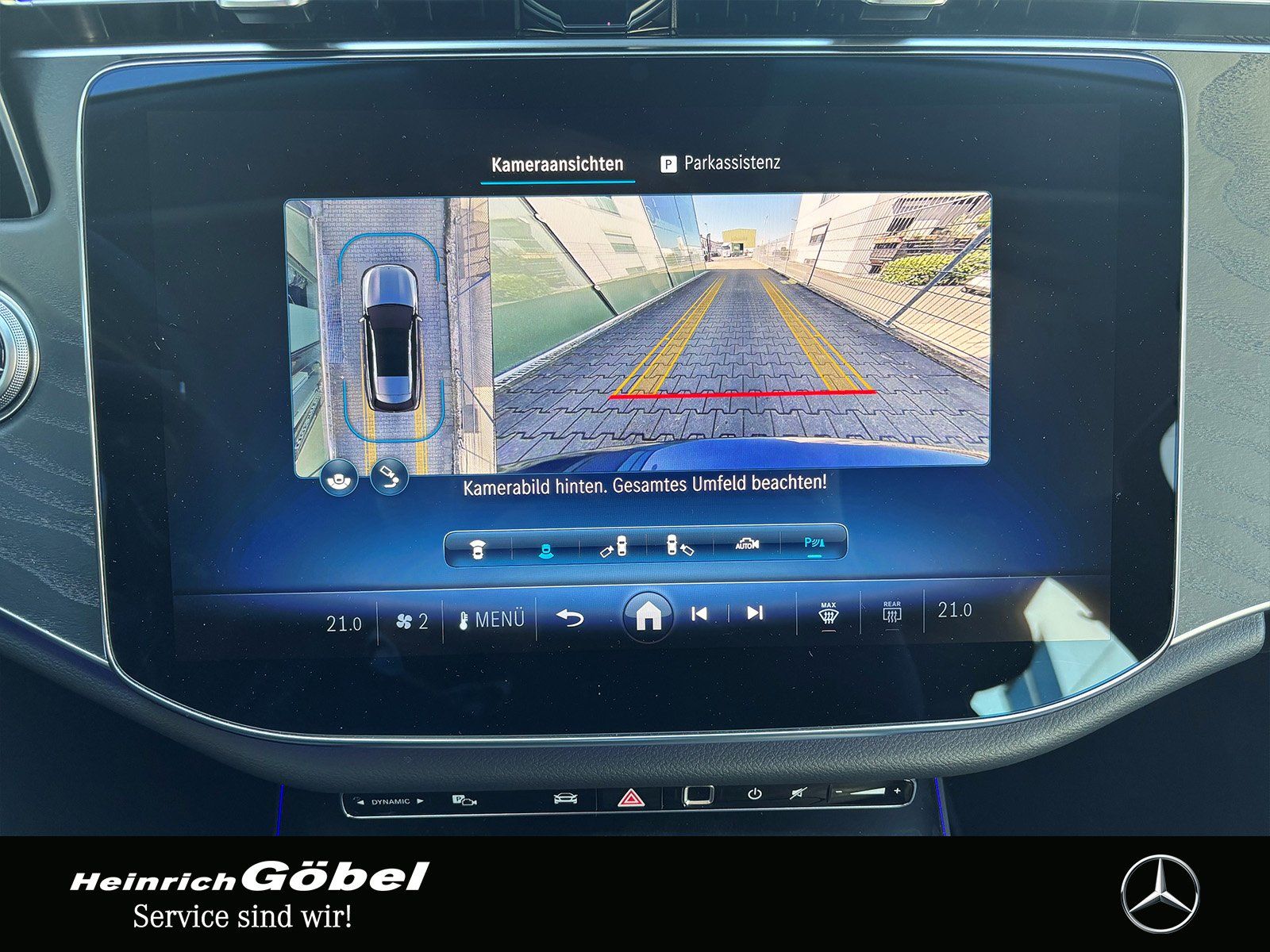 Fahrzeugabbildung Mercedes-Benz E 200 T AVANTGARDE*AHK*MEMORY*DIGITAL-L*360°KAM