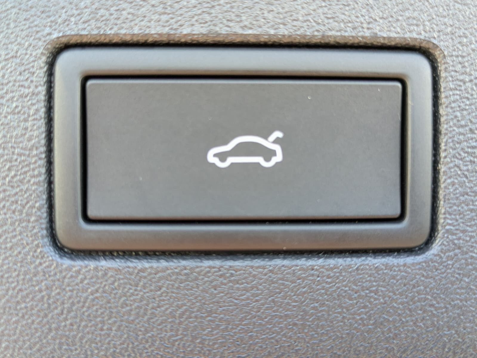 Fahrzeugabbildung Volkswagen Tiguan 2.0 TDI 4M R-Line PANO*H&K*AHK*MATRIX*20"