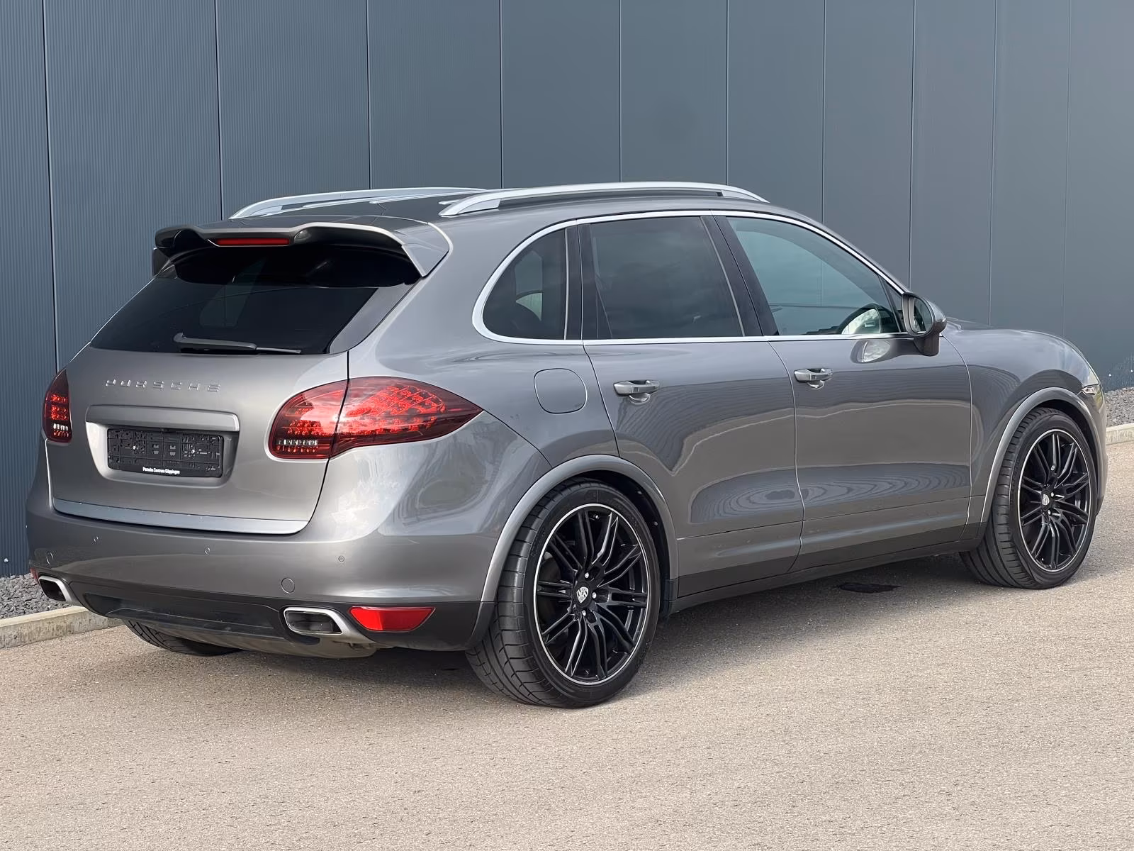 Porsche Cayenne S Diesel/ACC/Spur/Totw/21 Zoll/AHK/Cam