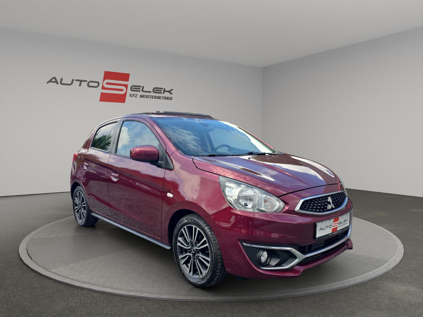 Fahrzeugabbildung Mitsubishi Space Star Diamant Edition+AUS 1.HAND FALTDACH