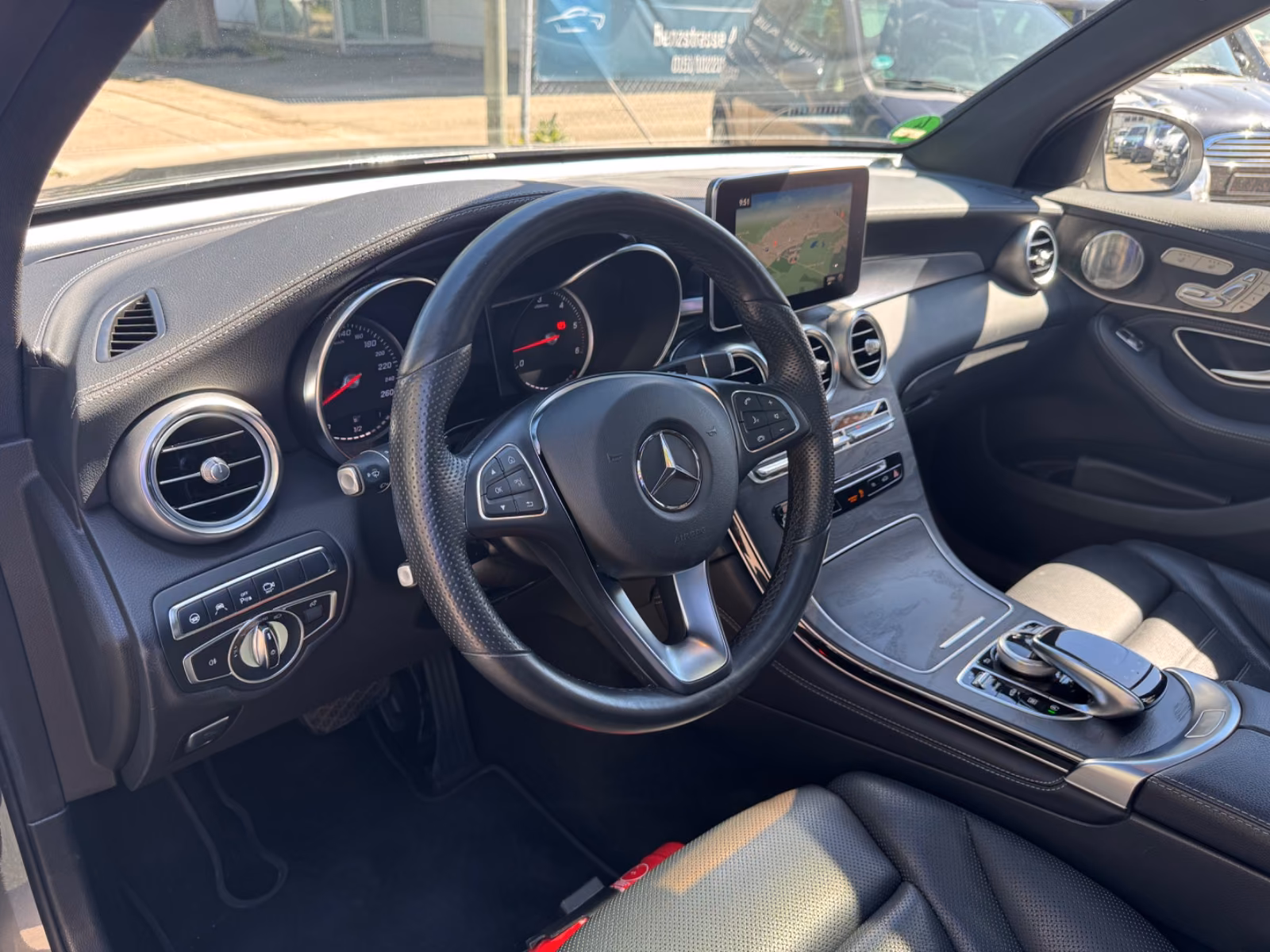 MERCEDES-BENZ GLC 350 D EXCLUSIVE / 9G / 4M / AIRM / LED / BURMEISTER / 360 /258 CH - HAYON ÉLECTRIQUE - TOIT OUVRANT - TOIT PANORAMIQUE