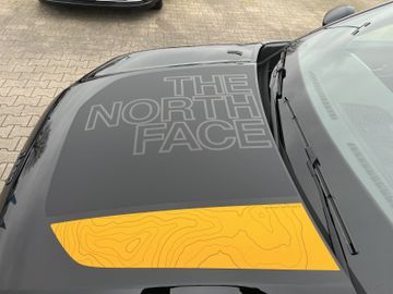 Jeep AVENGER MY25 THE NORTH FACE 4XE Kam.+KeyLess+LED