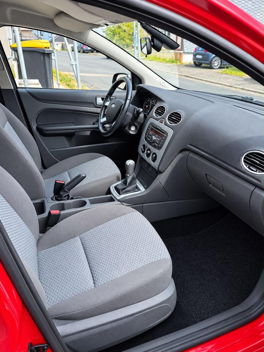 Ford Focus 2007 — photo 7