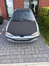 Peugeot 106  - Peugeot 106 mit Benzin-Antrieb: Limousine