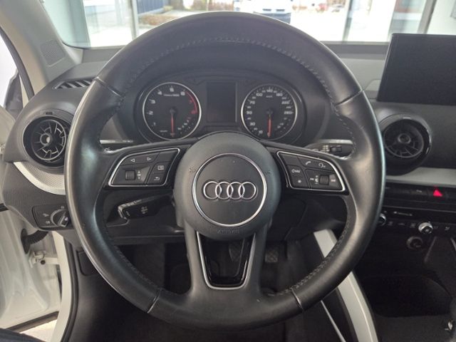 Q2 design ultra 1.0 TFSI LED NAV GRA PDC CLI GJR