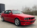 BMW M5 - BMW M5: Coupé