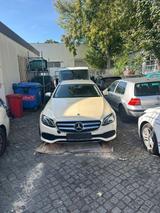 Mercedes-Benz Mercedes Benz E220 W213 Taxi mit MOTORSCHADEN - Mercedes-Benz Motorschaden