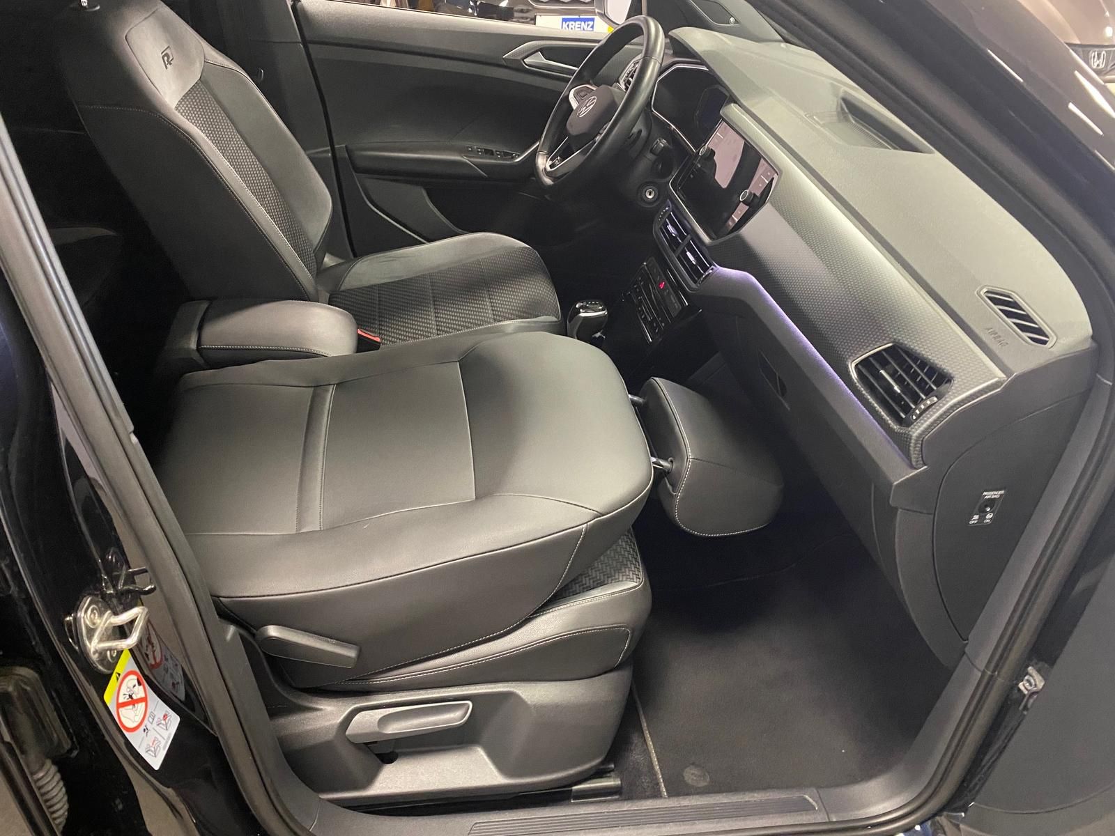 Fahrzeugabbildung Volkswagen T-Cross 1.5 TSI DSG Style R-Line+ACC+RFK+APP+LED