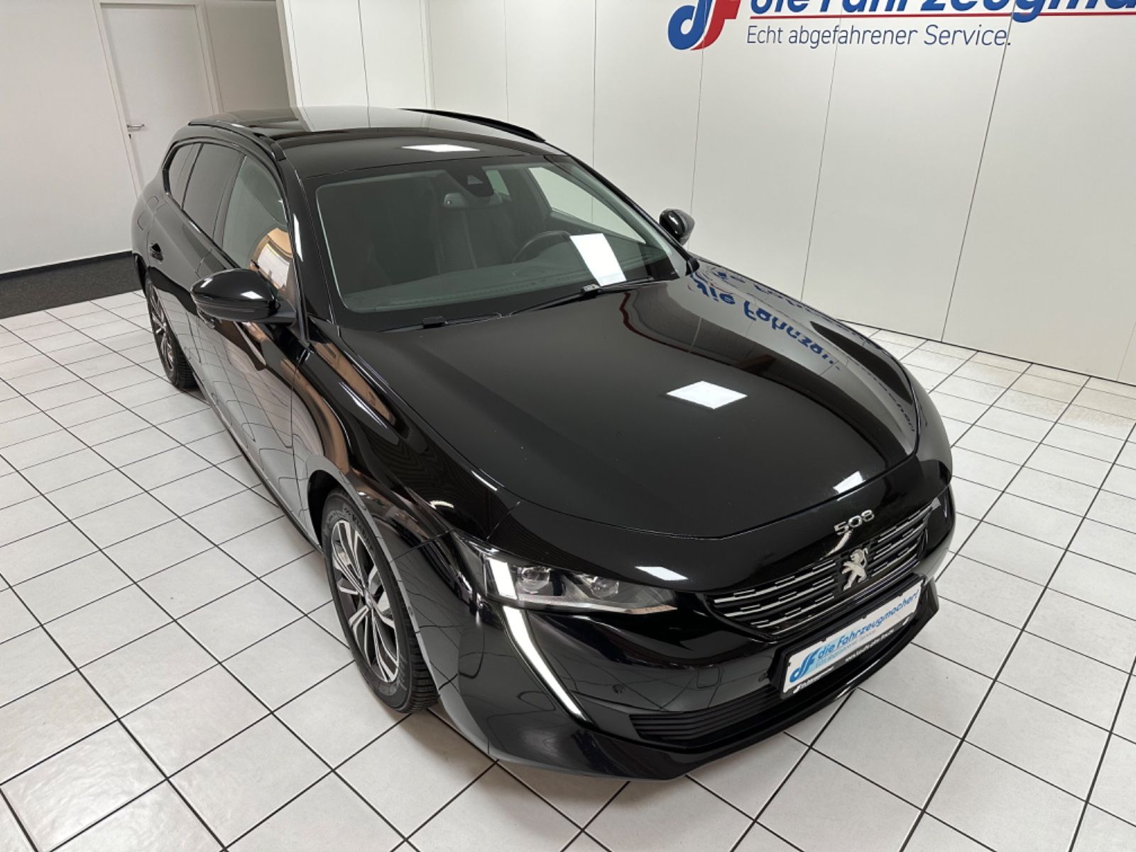 Fahrzeugabbildung Peugeot 508 SW Allure Pack*Automatik*Digital*CarPlay