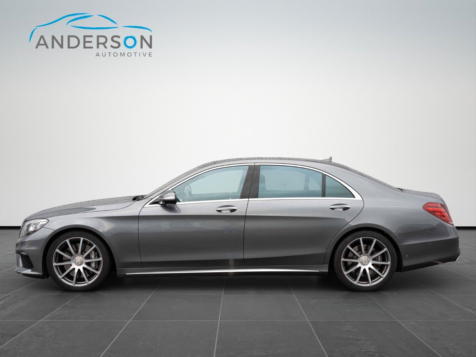 Fahrzeugabbildung Mercedes-Benz S 63 AMG L 4MATIC BURM PANO HUD LED DVD 360°