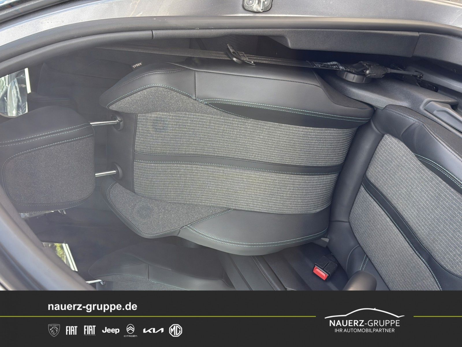 Fahrzeugabbildung Peugeot 5008 Allure Pack