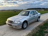 Mercedes-Benz C 180 CLASSIC org. 85tkm + Klima + TÜV - gebrauchte Mercedes-Benz C 180 aus dem Jahr 1999