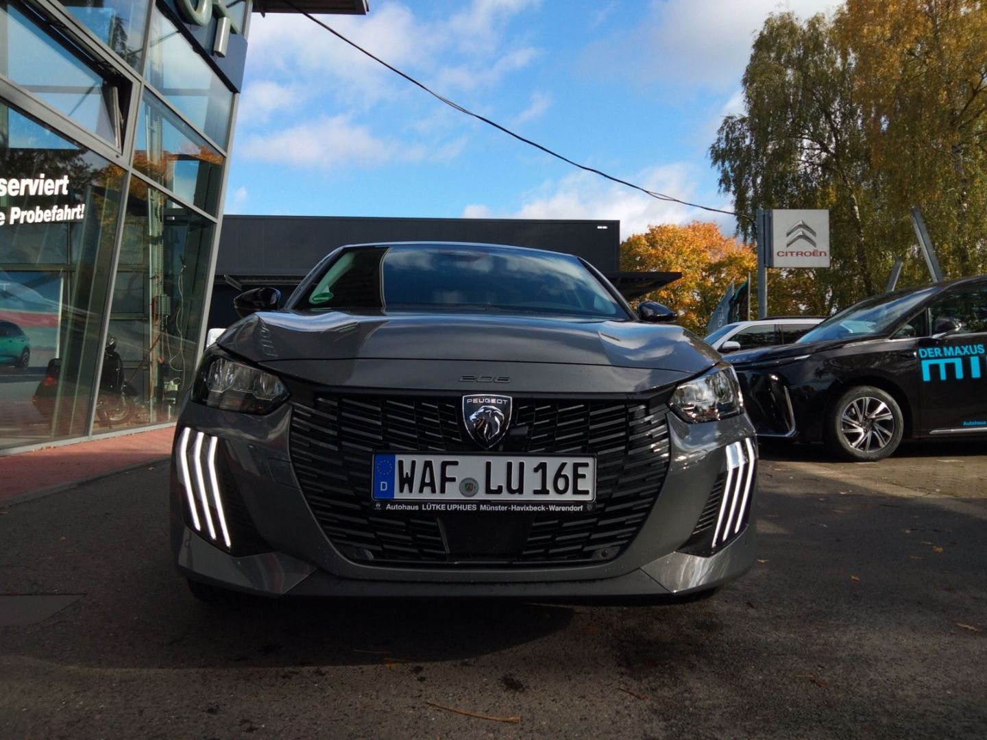 Fahrzeugabbildung Peugeot 208 Allure Elektro 156 Navi 360 Kamera SHZ Keyle