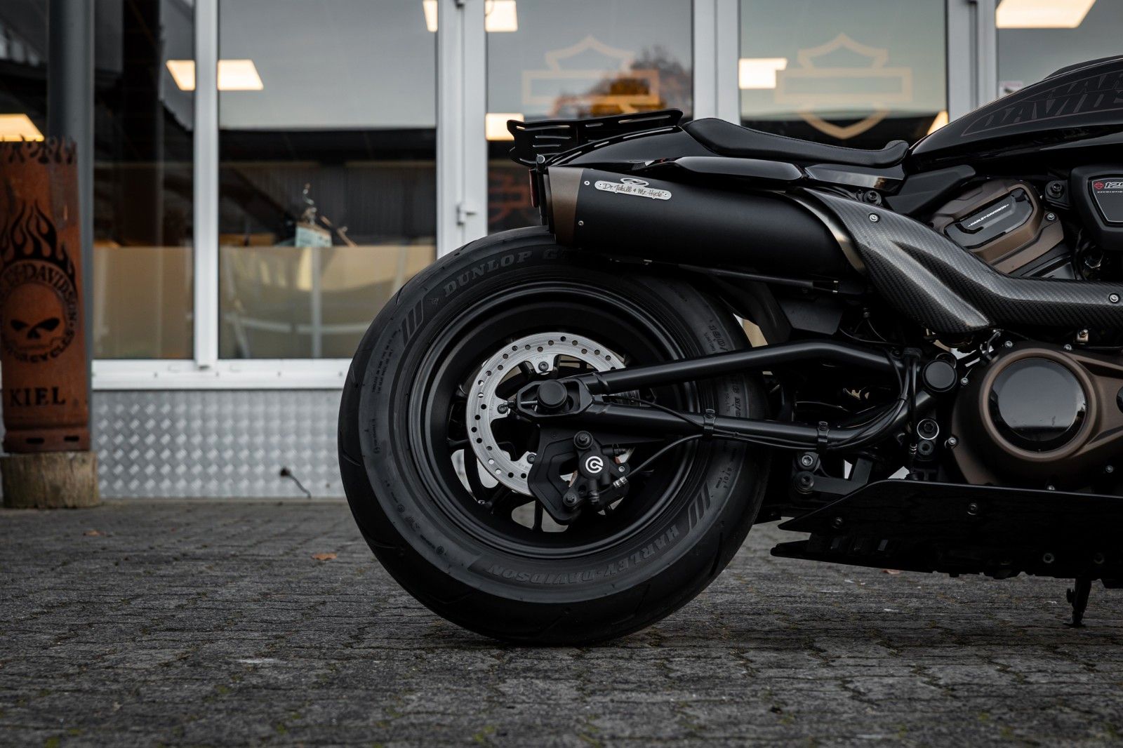 Fahrzeugabbildung Harley-Davidson RH1250S Sportster S - Jekill&Hyde -