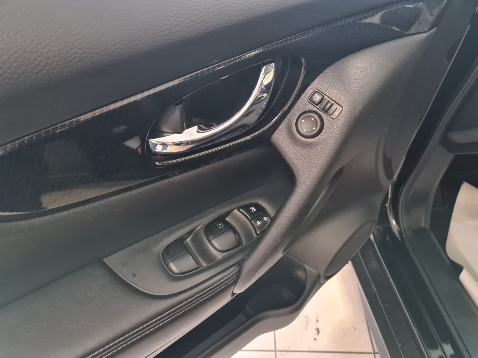 Fahrzeugabbildung Nissan X-Trail N-Connecta 4x4 / KAMERA