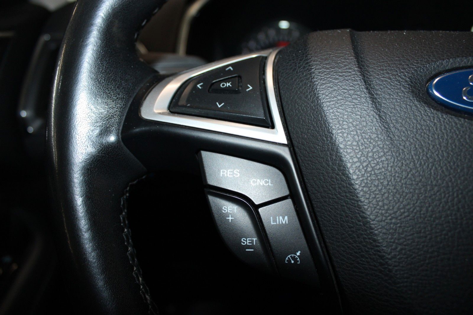 Fahrzeugabbildung Ford Galaxy Titanium 7-Sitzer DAB NAVI CAM WinterPak.