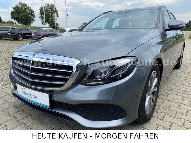 Mercedes-Benz E 220 T-Modell LASER NAVI SHZ PDC KAMERA ALU