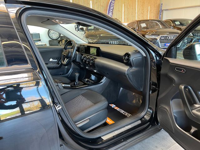 Mercedes-Benz A 180 d  *TACHODIGITAL*MBUX*NAVI*KAM*1.HAND*